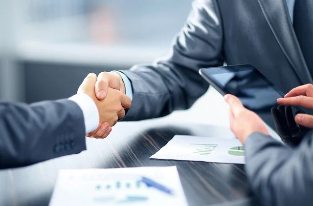 DINERO YA SAPI de CV SOFOM ENR diferencia credito prestamo